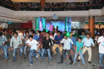 Oka Laila Kosam Movie Team at Vijayawada PVP Mall